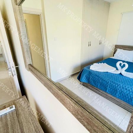 Milos City Center Apts No.34 Larnaca Exteriör bild