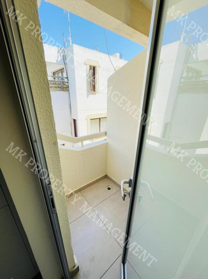 Milos City Center Apts No.34 Larnaca Exteriör bild