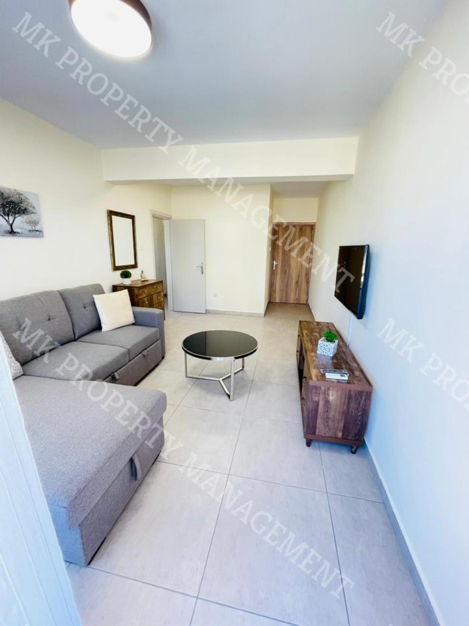Milos City Center Apts No.34 Larnaca Exteriör bild