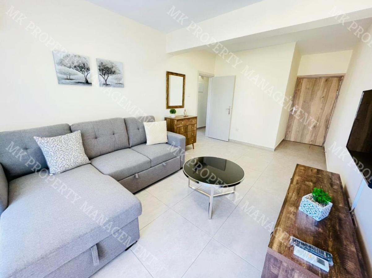 Milos City Center Apts No.34 Larnaca Exteriör bild