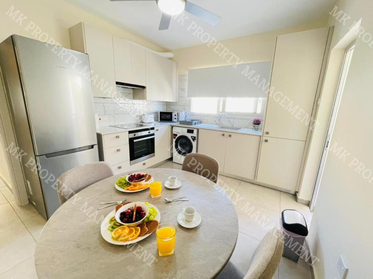 Milos City Center Apts No.34 Larnaca Exteriör bild
