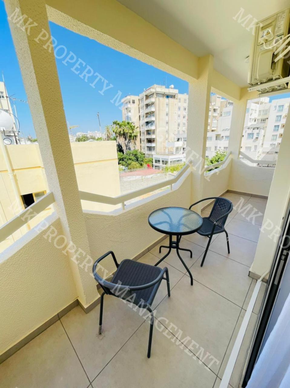 Milos City Center Apts No.34 Larnaca Exteriör bild